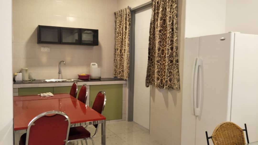 Rafflesia, Bandar Baru Sentul