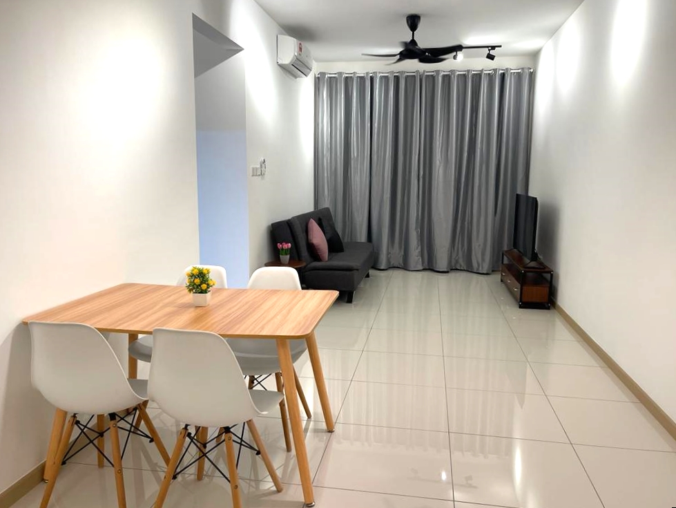 RYAN and MIHO 3r2b Fully Furnished 818sqft RM2100 - photo 1