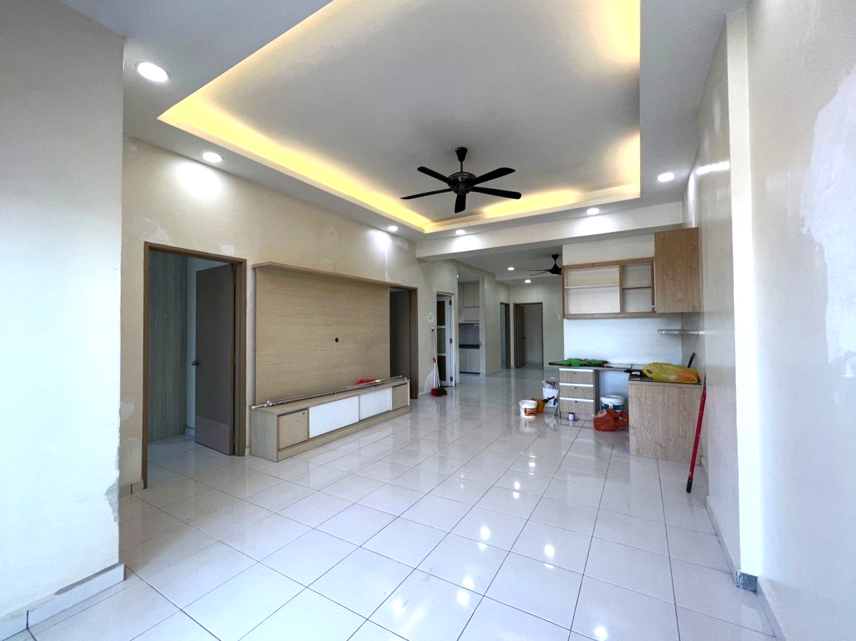Suria Residence 4r2b PF 1344sqft RM1550 - photo 1