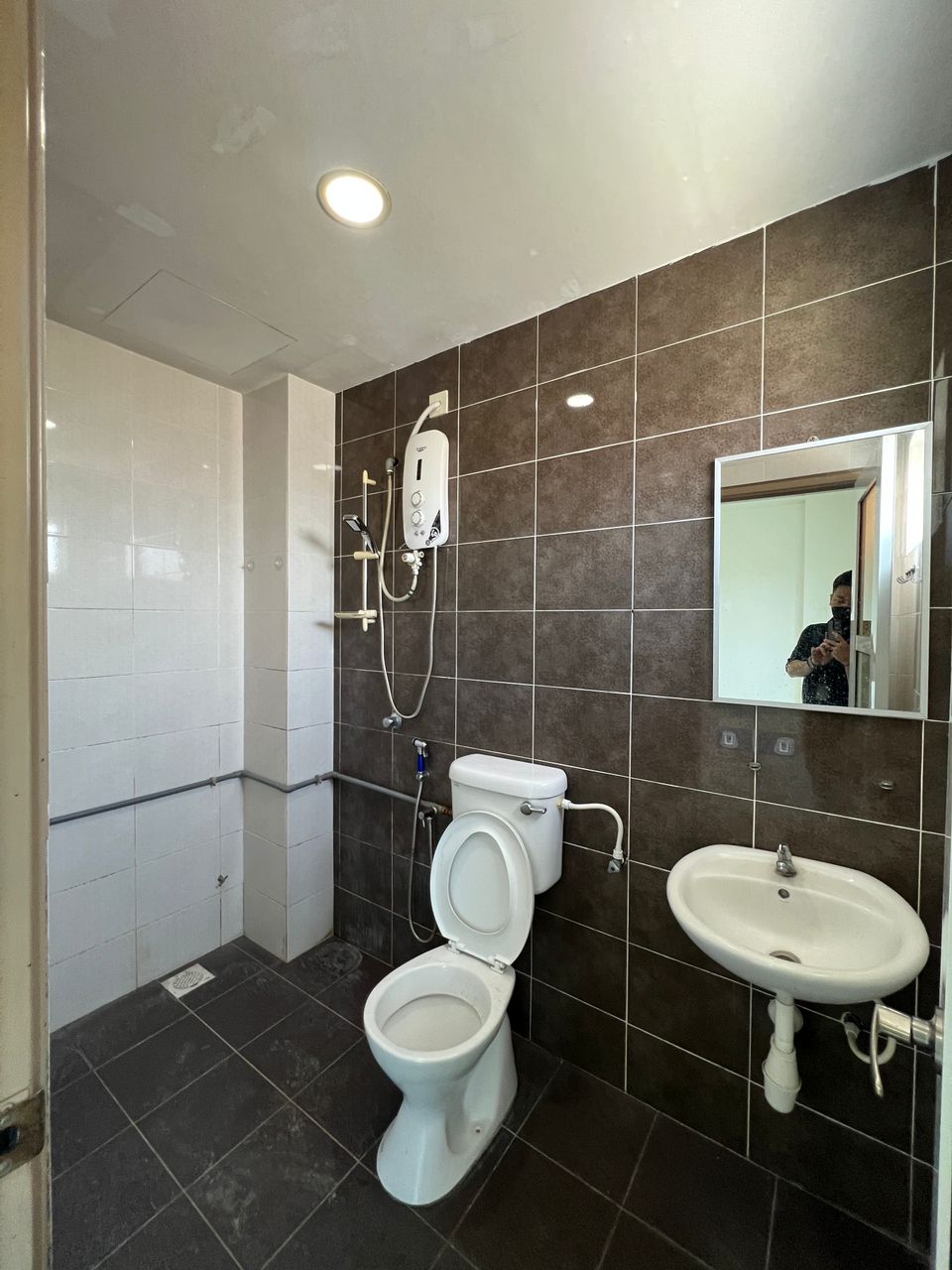 Suria Residence 4r2b PF 1344sqft RM1550 - photo 4