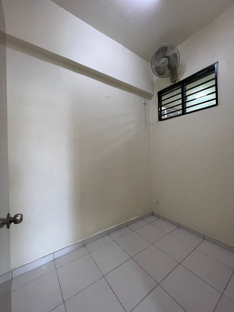 Suria Residence 4r2b PF 1344sqft RM1550 - photo 10