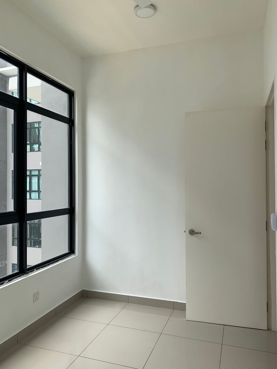 Conezion 2r2b Partially Furnished 783sqft RM1500 - photo 8