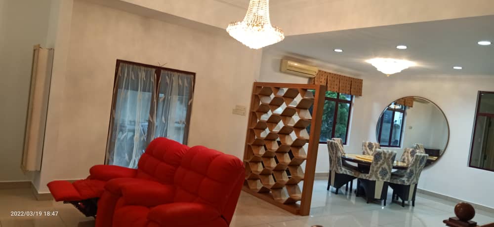 Aman Suria Damansara 5r5b FF 3500sqft RM5200 - photo 2