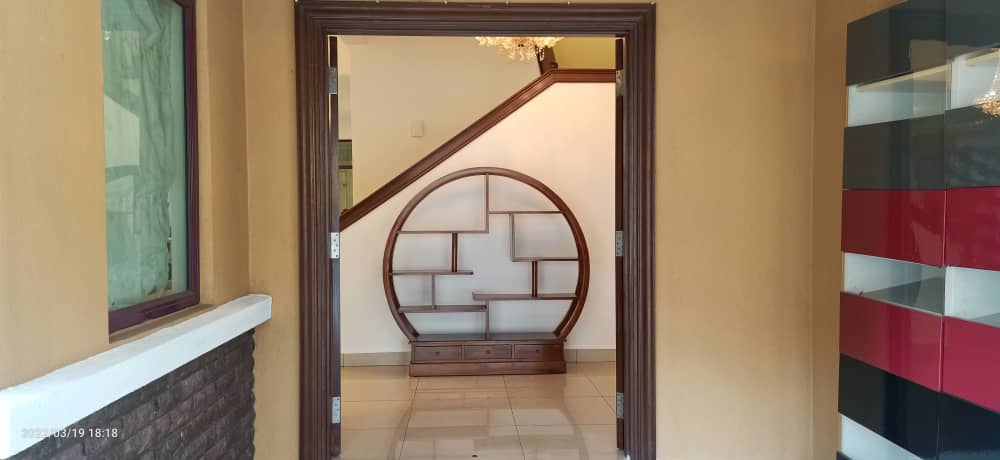 Aman Suria Damansara 5r5b FF 3500sqft RM5200 - photo 12