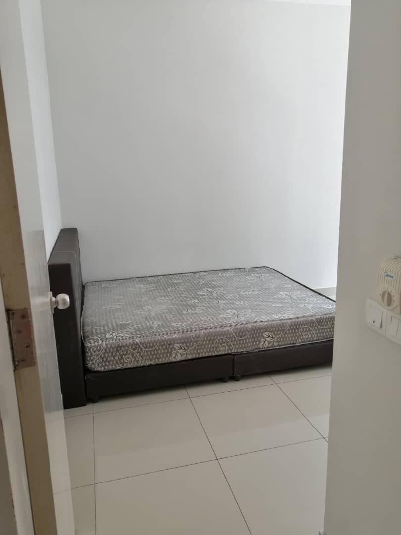 Univ 360 Place 2r2b PF 710sqft RM1200 - photo 11
