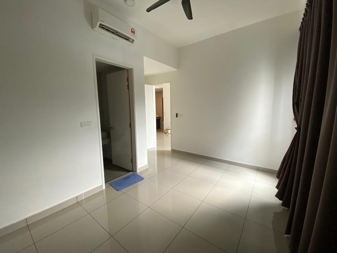 Conezion 2r2b PF 783sqft RM1500 - photo 6