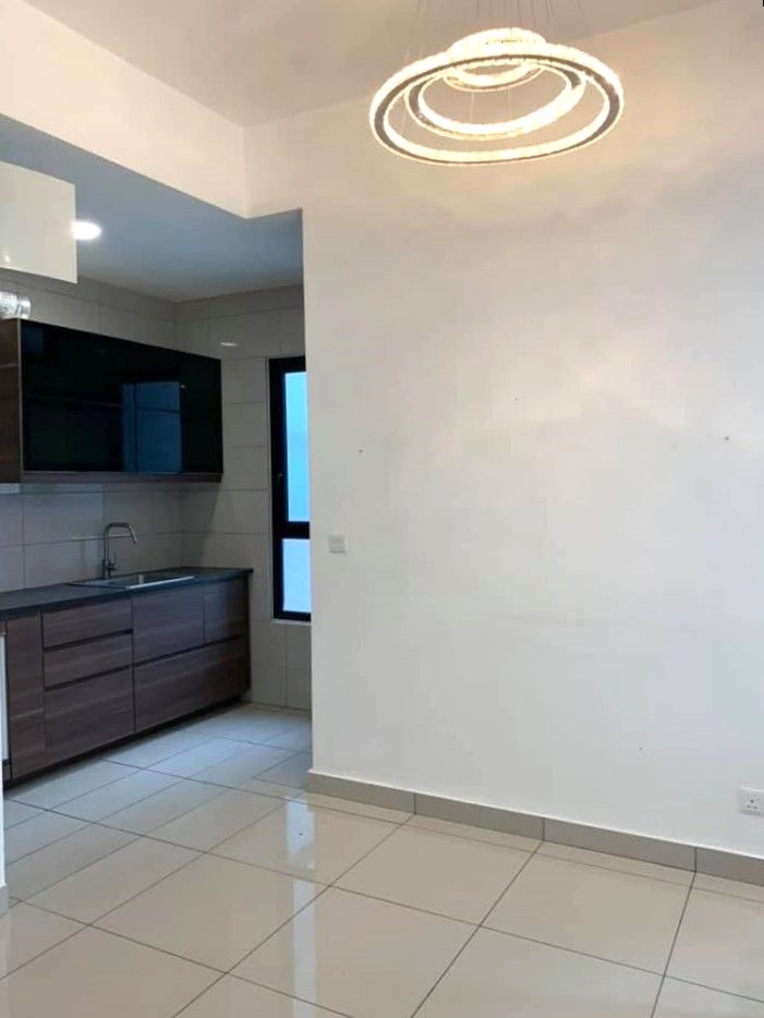 Conezion 2r2b PF 783sqft RM1500 - photo 2