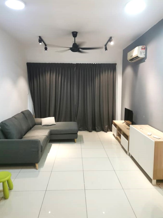 Flora One South 3r2b FF 1031sqft RM1800 - photo 1