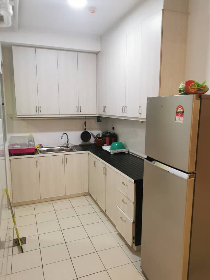 Flora One South 3r2b FF 1031sqft RM1800 - photo 2