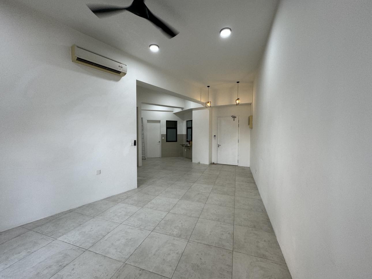O2 Residence 2r2b PF 1292sqft RM1400 - photo 2