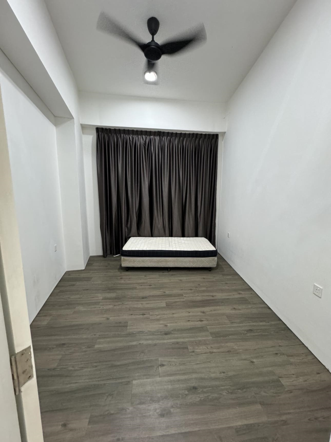 O2 Residence 2r2b PF 1292sqft RM1400 - photo 3