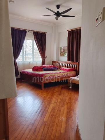 Li Villas 4r3b FF 1593sqft RM3800 - photo 4