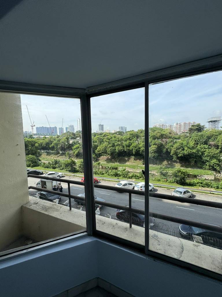 Abadi Indah 3r2b PF 850sqft RM1000 - photo 7