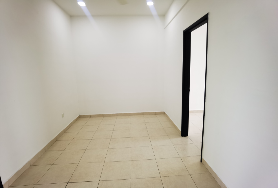 2 Storey Terrace Bangi Avenue FREEHOLD - photo 4
