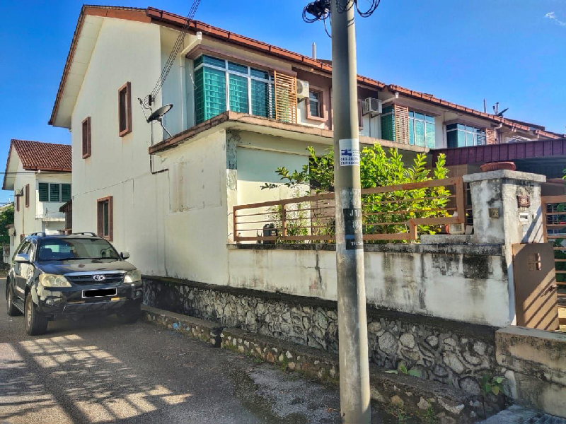 Endlot 2Sty Taman Villa Pelangi Semenyih - Facing Open