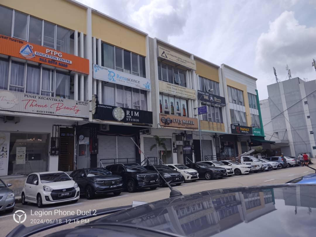 Taman Ungku Tun Amin ...