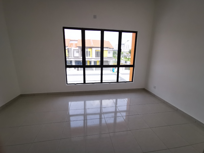 Setia Utama 3, Setia Alam 2 Storey Terrace ForSale - photo 10