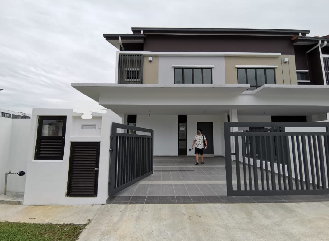 Setia Alam, Setia Utama, 2 Storey Corner Sale - photo 2