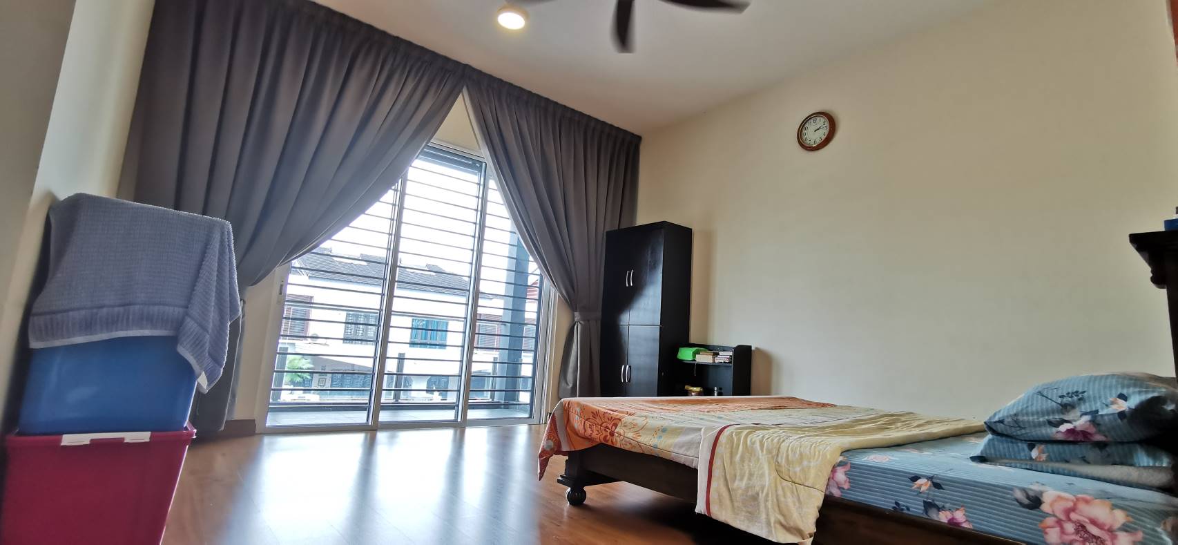 Anggun Setia Alam Double Storey House for Sale - photo 10