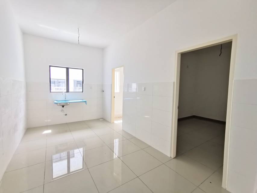 Setia Utama 3, Setia Alam 2 Storey House For Sale - photo 3