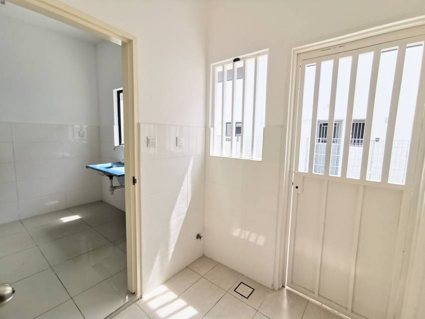 Setia Utama 3, Setia Alam 2 Storey House For Sale - photo 4