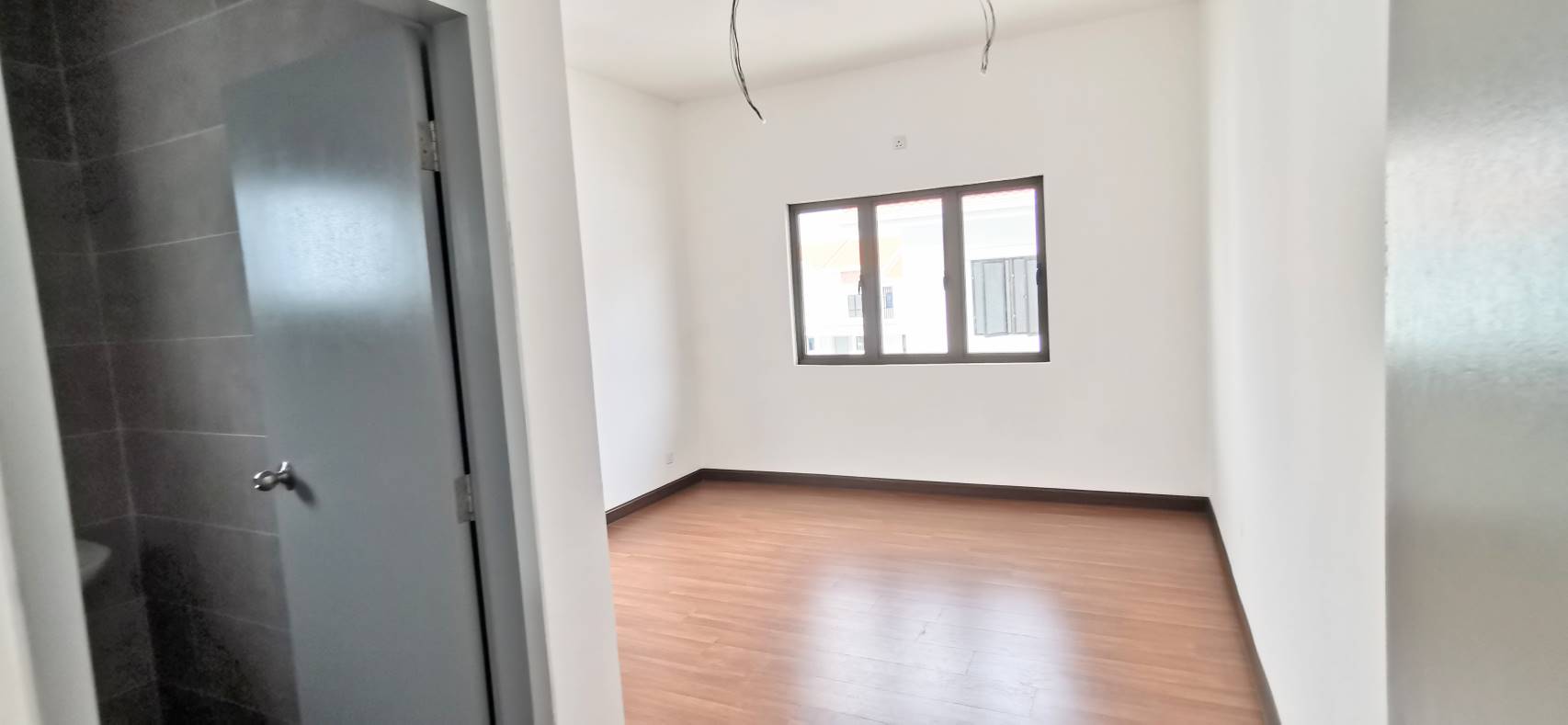 By Water, Setia Utama 3, Setia Alam End Lot House - photo 9