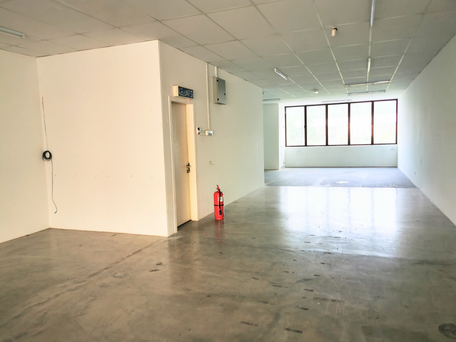 Setia Taipan 2, Setia Alam Shop For Rent - photo 2