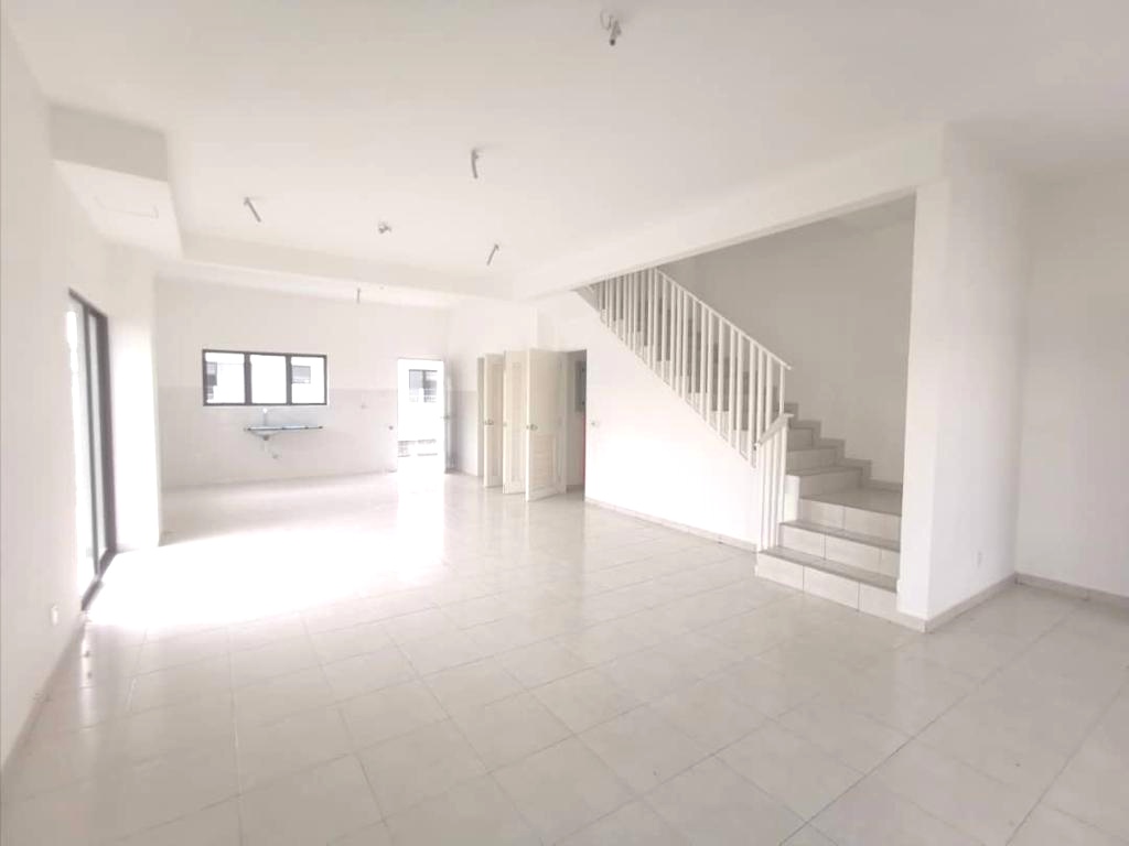 Setia Permai, Setia Alam, 2 Sty Corner For Sale - photo 3