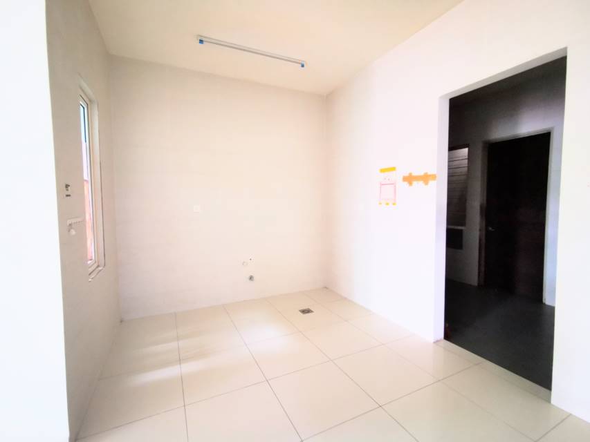 Delora, Bandar Bukit Raja, 3 Storey House Sale - photo 5