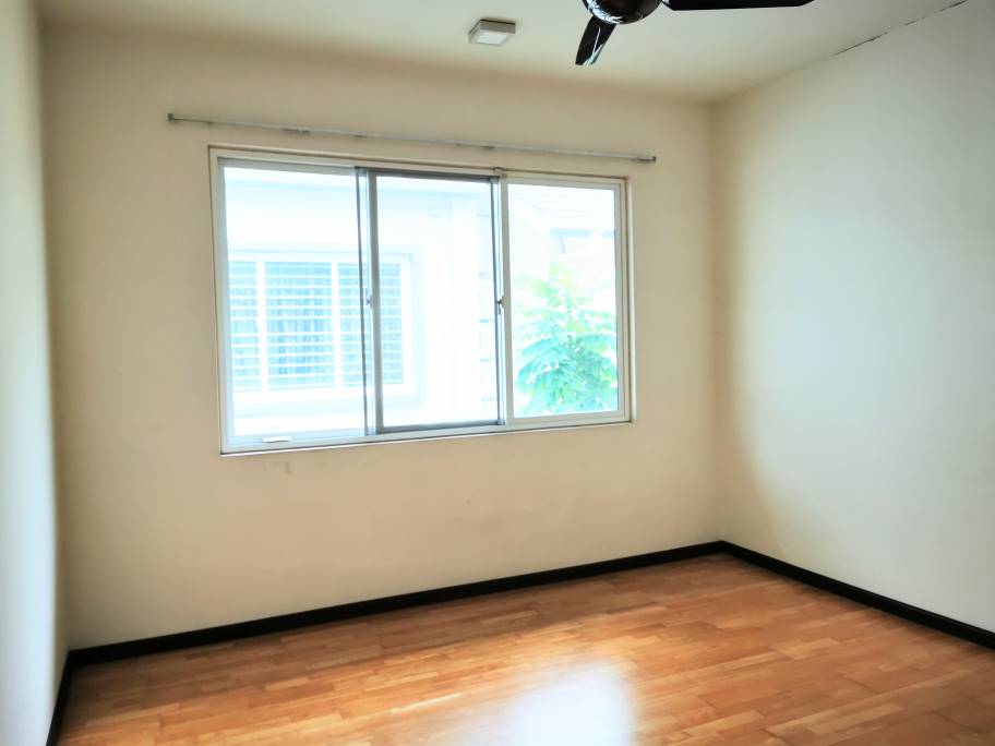 Delora, Bandar Bukit Raja, 3 Storey House Sale - photo 7