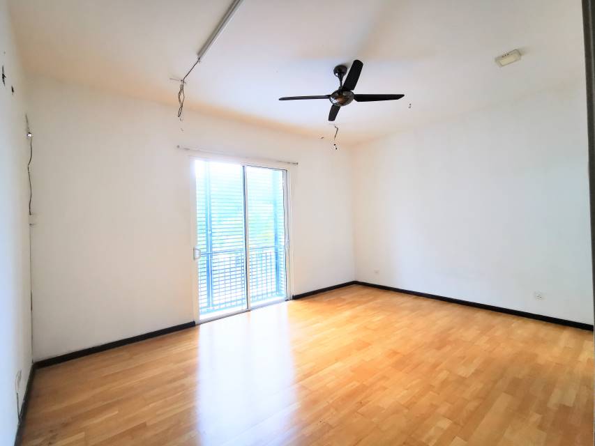 Delora, Bandar Bukit Raja, 3 Storey House Sale - photo 10