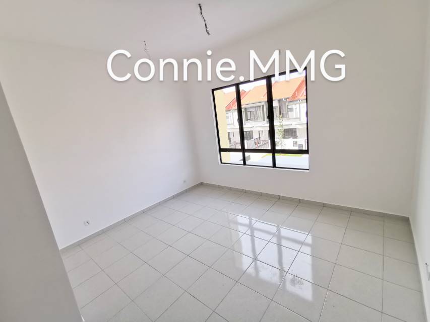 Setia Utama 3, Setia Alam, Double Storey House New - photo 13