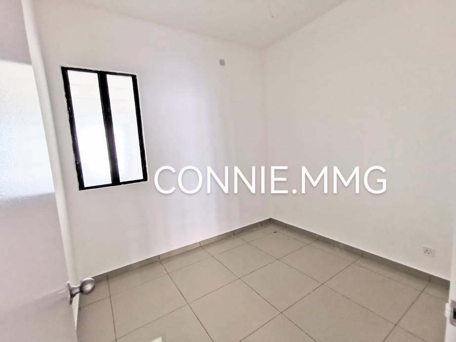 Setia Utama, Setia Alam, Double Storey House New - photo 4