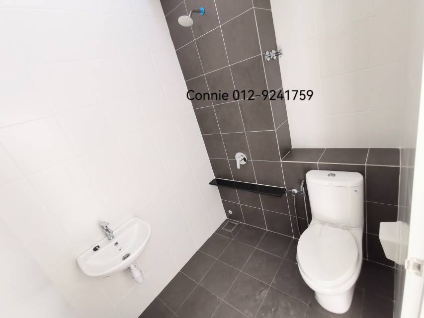 Setia Utama, Setia Alam, Double Storey House New - photo 13