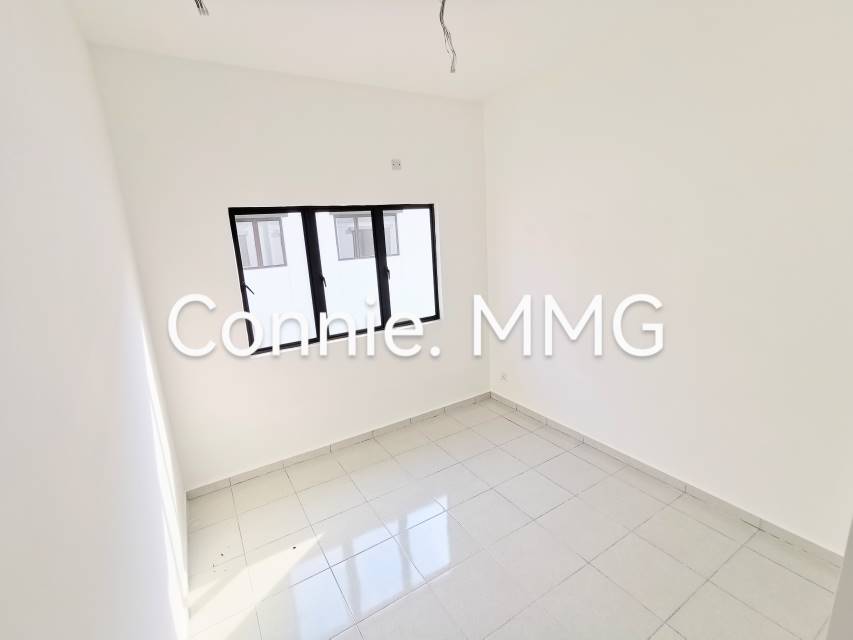 Setia Utama, Setia Alam, Double Storey House New - photo 13