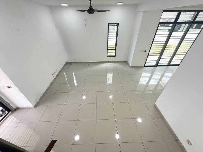 Setia Utama 1, Semi Detached House For Sale - photo 2