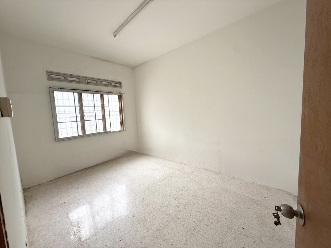 Taman Gembira, Banting 2 Storey House For Sale - photo 2