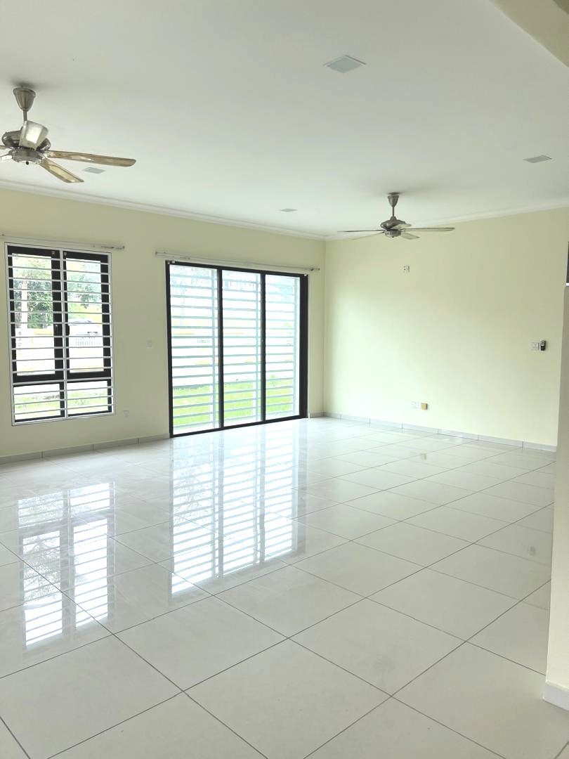 Anggun, Setia Alam 2 Storey Corner House For Rent - photo 3
