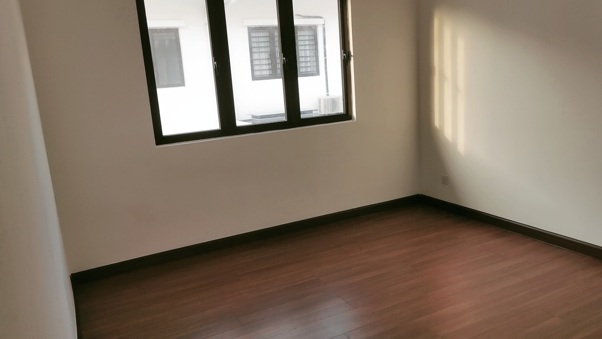 By Water, Validium, Setia Utama House For Sale - photo 11