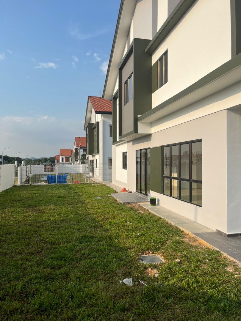 Setia Utama, By Water, Corner Lot For Sale - photo 2
