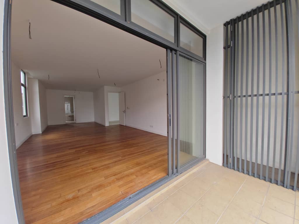 Kota Kemuning 3 Storey Banglow For Sale - photo 8