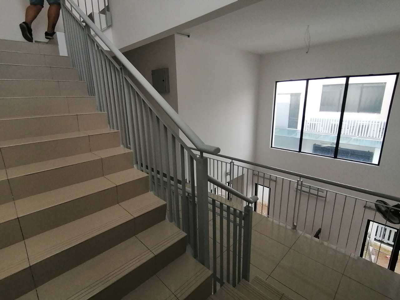 Setia Utama 1, 3 Sty Semi Detached House For Sale - photo 8