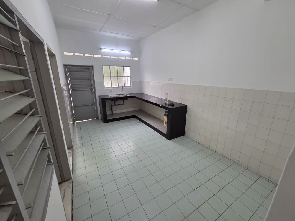 Kapar Klang 1 Storey House Good Condition - photo 2