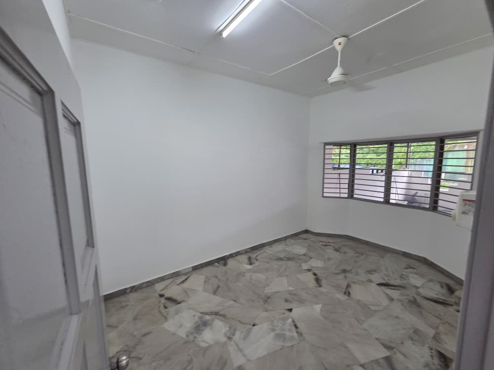Kapar Klang 1 Storey House Good Condition - photo 4