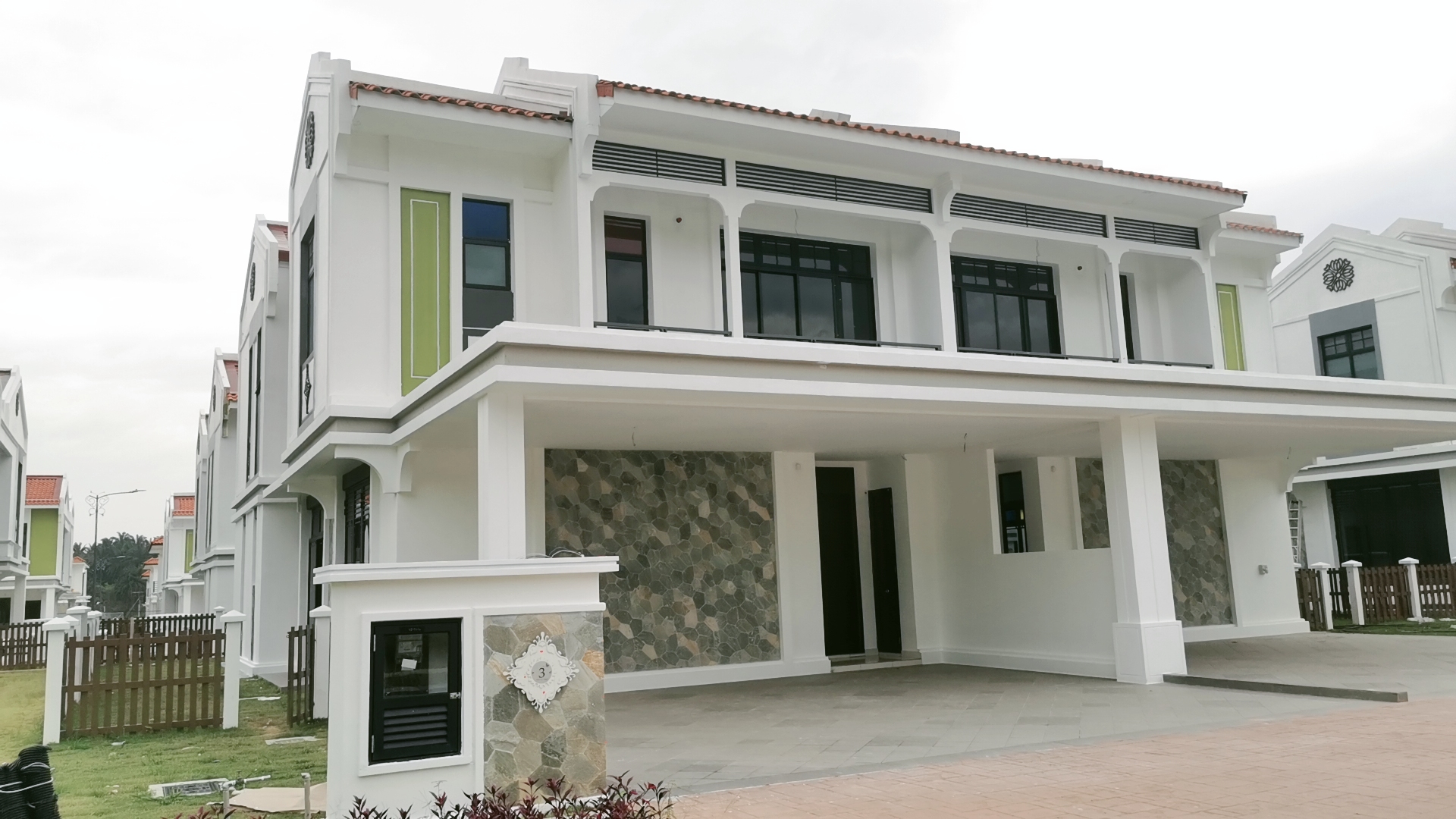 Heron, Setia Eco Park, 2 Storey Banglow brand New - photo 2