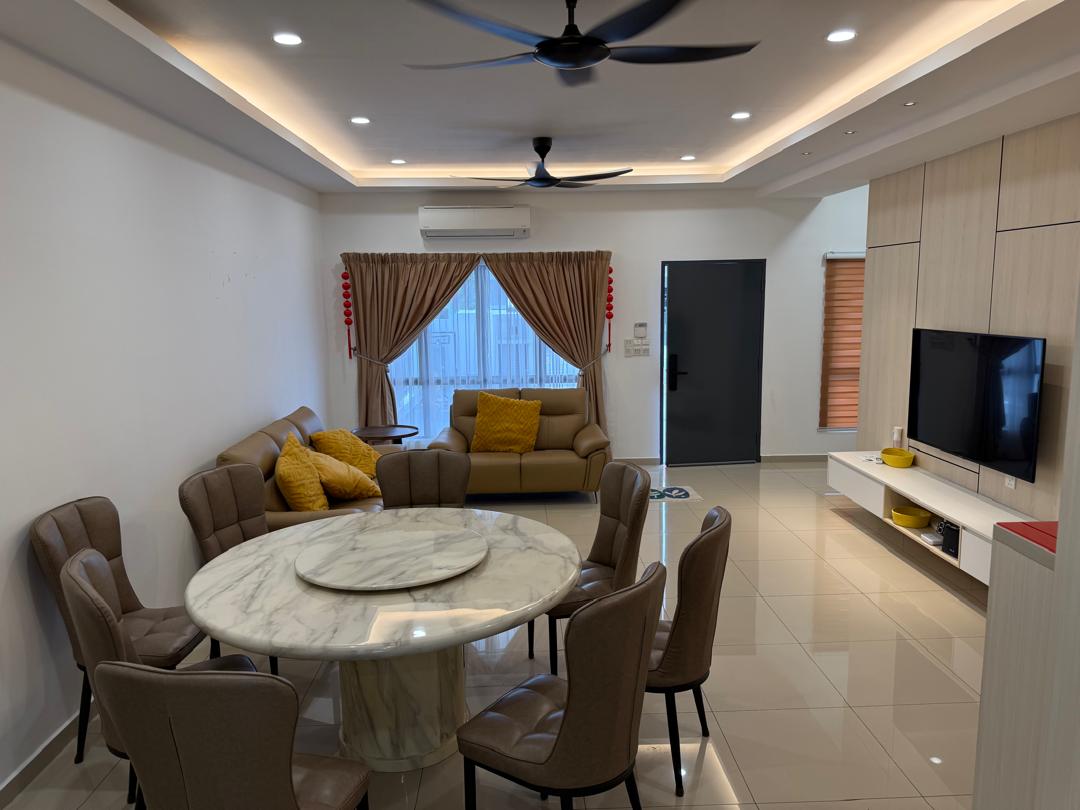 SETIA UTAMA 3, DOUBLE STOREY HOUSE FOR SALE - photo 4