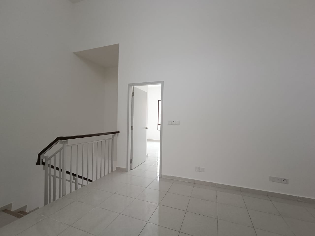 SETIA UTAMA 3, DOUBLE STOREY HOUSE FOR SALE - photo 8