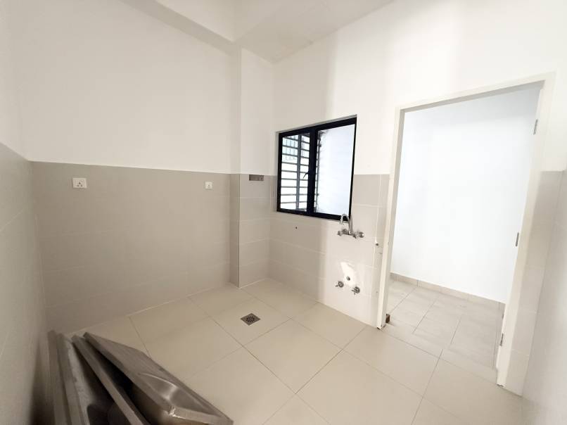 Setia Utama 1, Semi Detached House For Sale - photo 2