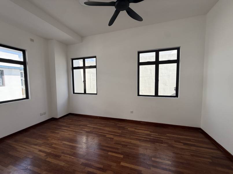 Setia Utama 1, Semi Detached House For Sale - photo 7