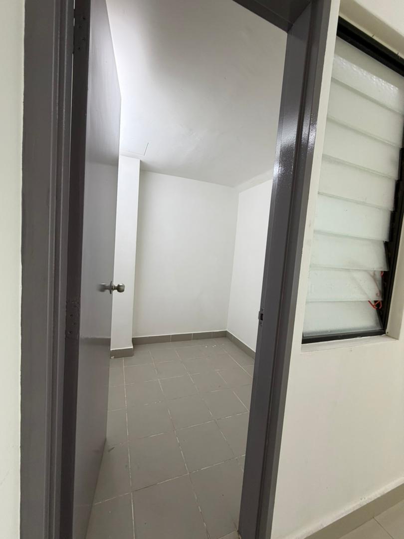 Setia Utama 2, Setia Alam 3 sty House For Sale - photo 2